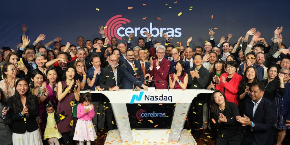 L’entrée en bourse fulgurante de Cerebras : le fabricant de puces qui défie Nvidia