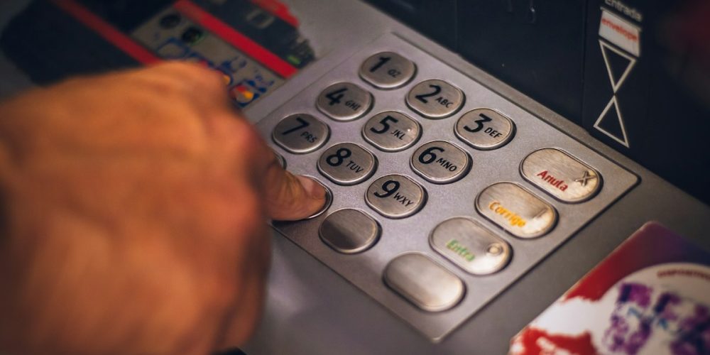 Nouveaux distributeurs automatiques de billets : une règle peu connue désormais obligatoire dans toutes les banques françaises