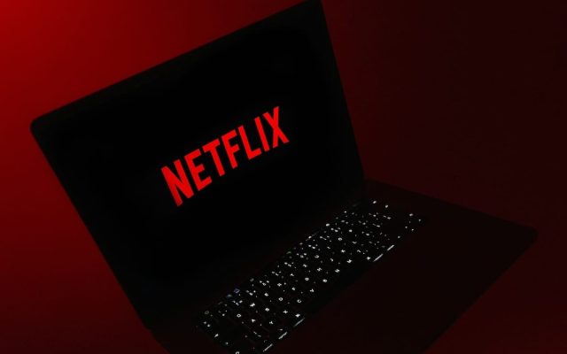 Netflix recherche vocale optimisée à l&rsquo;intelligence artificielle : une avancée pour une expérience utilisateur enrichie